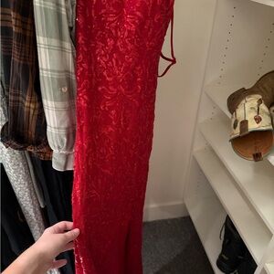 Windsor Red Spaghetti Strap Sleeveless Gown for Prom